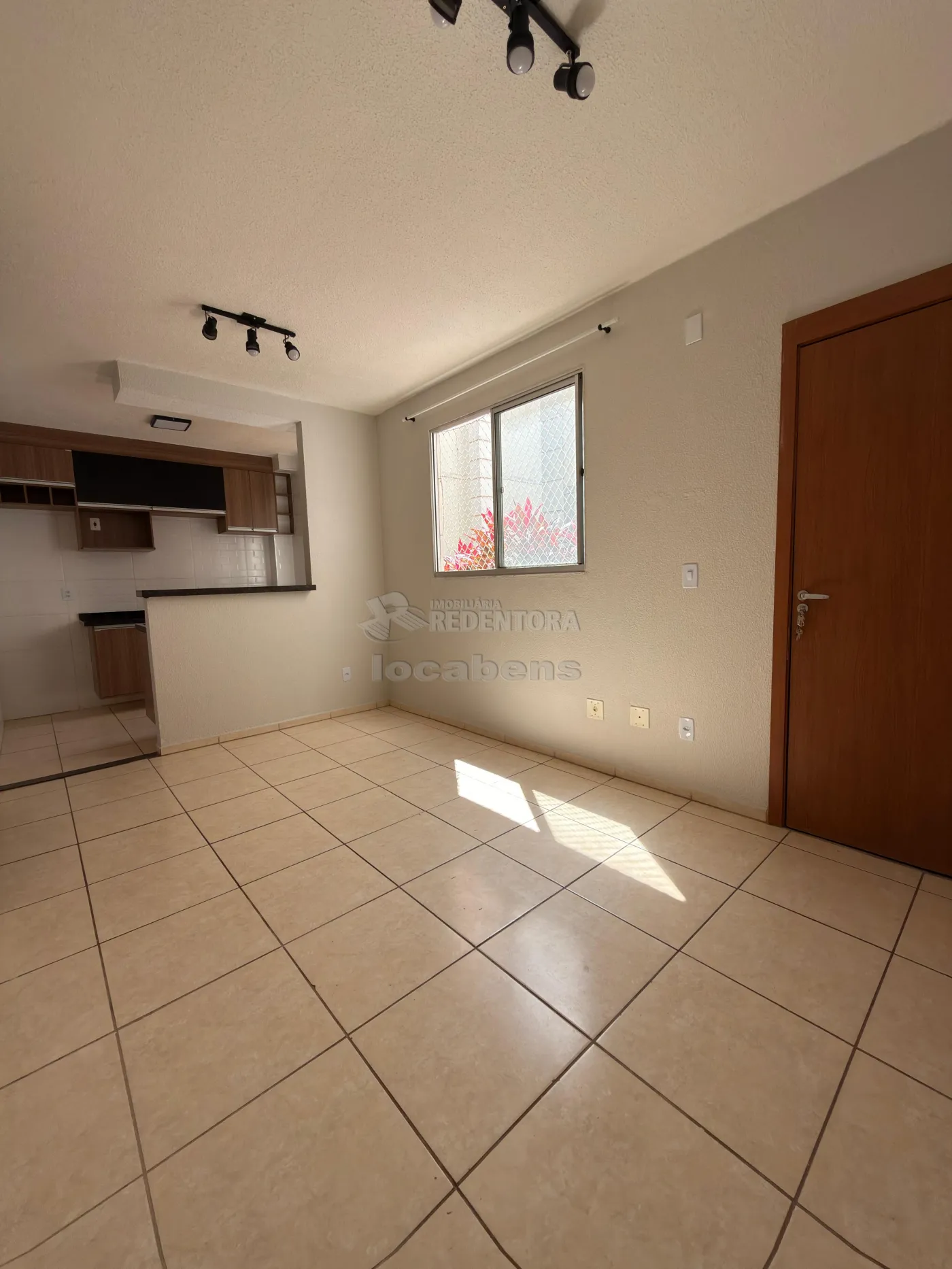 Comprar Apartamento / Padr&atilde;o em S&atilde;o Jos&eacute; do Rio Preto R$ 185.000,00 - Foto 2