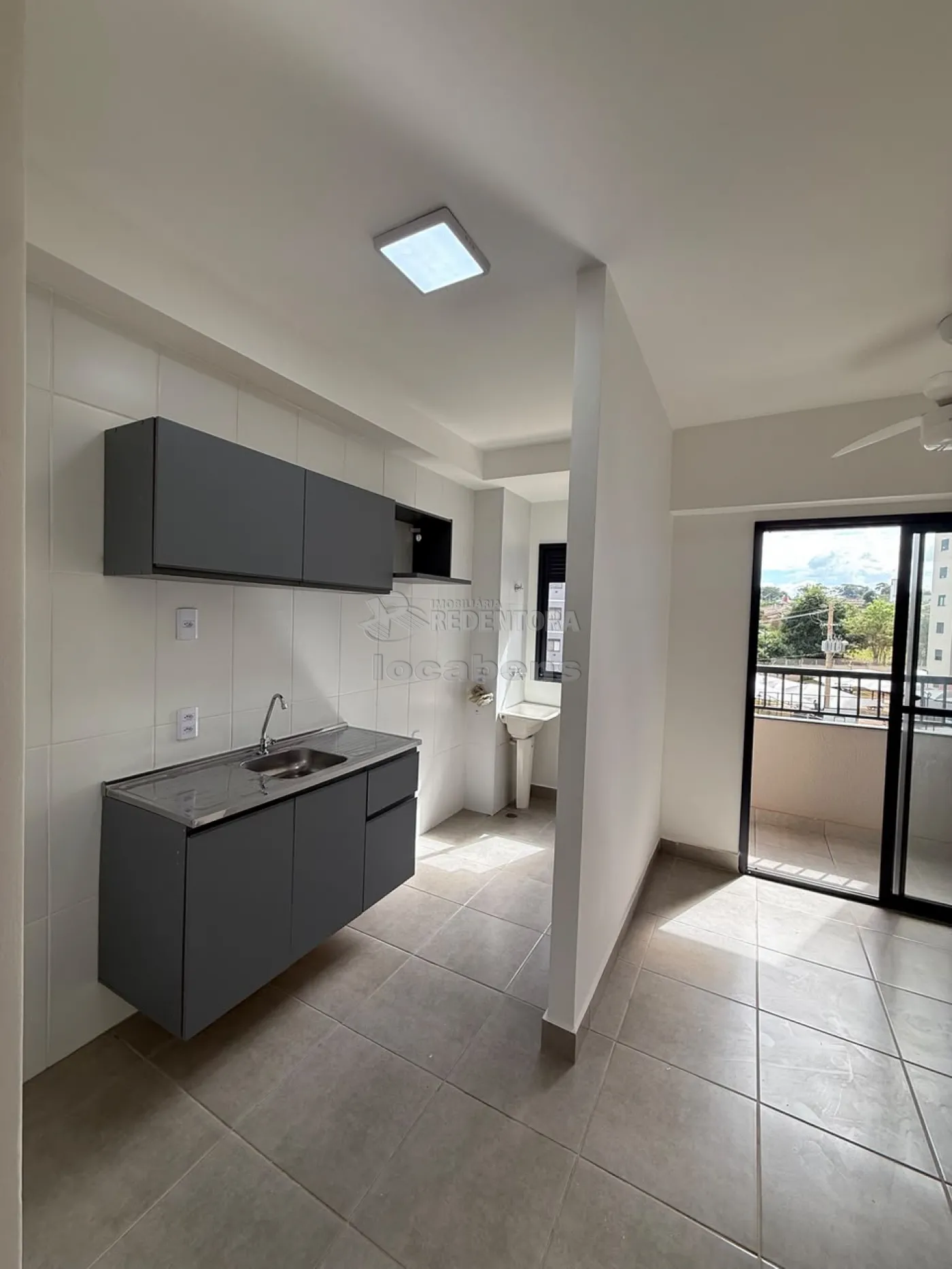 Alugar Apartamento / Padr&atilde;o em S&atilde;o Jos&eacute; do Rio Preto R$ 1.600,00 - Foto 4