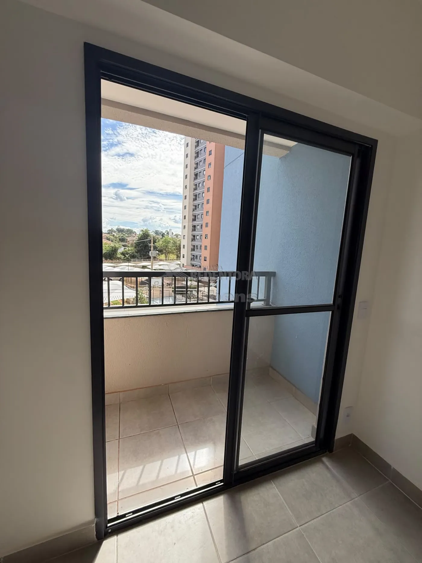 Alugar Apartamento / Padr&atilde;o em S&atilde;o Jos&eacute; do Rio Preto R$ 1.600,00 - Foto 10