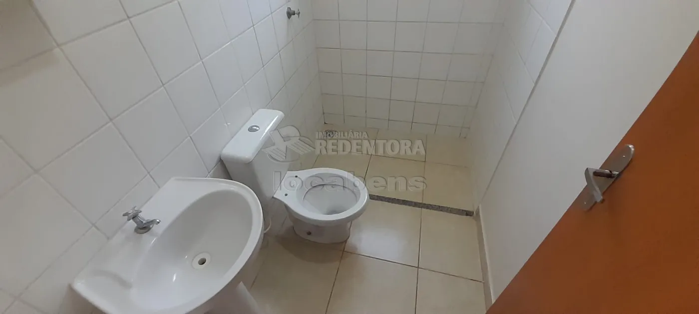 Alugar Comercial / Sal&atilde;o em S&atilde;o Jos&eacute; do Rio Preto R$ 3.000,00 - Foto 2
