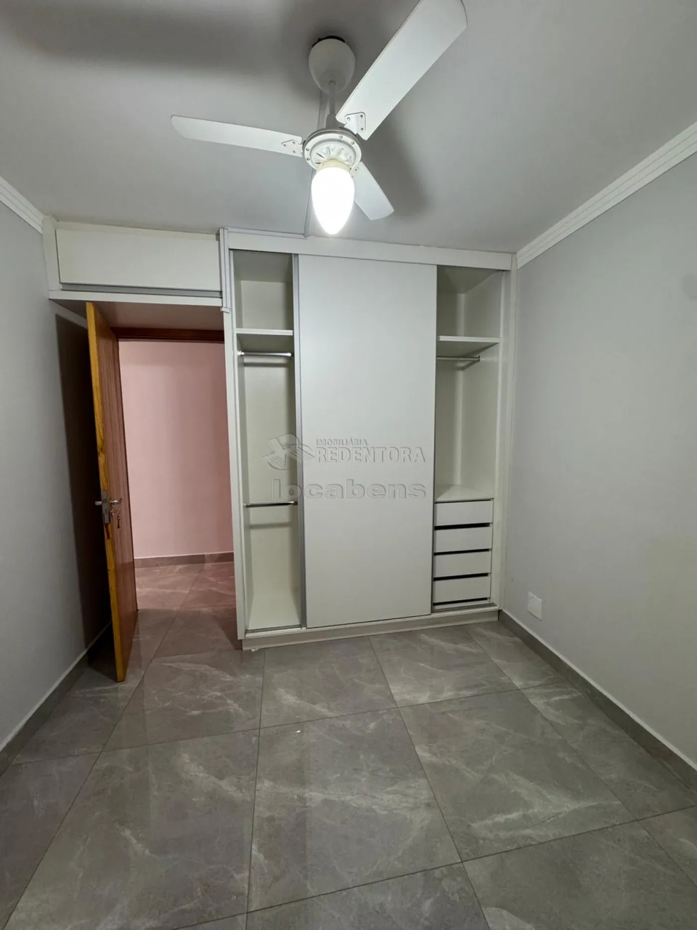 Alugar Apartamento / Padr&atilde;o em S&atilde;o Jos&eacute; do Rio Preto R$ 1.600,00 - Foto 12