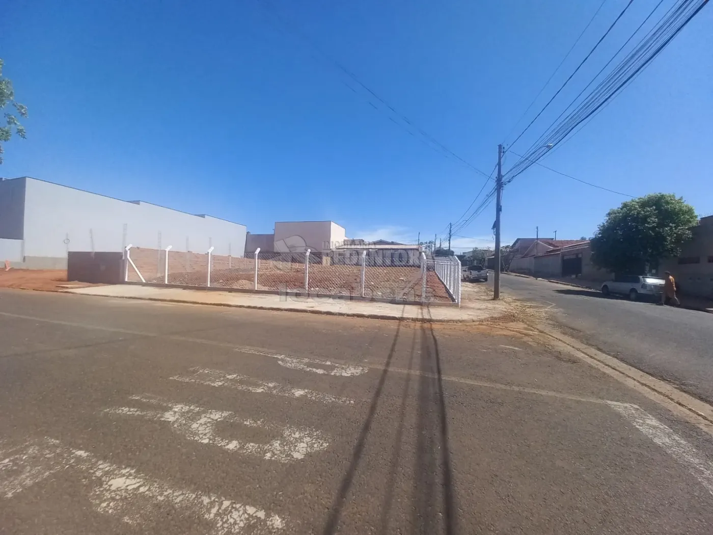 Comprar Terreno / Padr&atilde;o em S&atilde;o Jos&eacute; do Rio Preto R$ 450.000,00 - Foto 3
