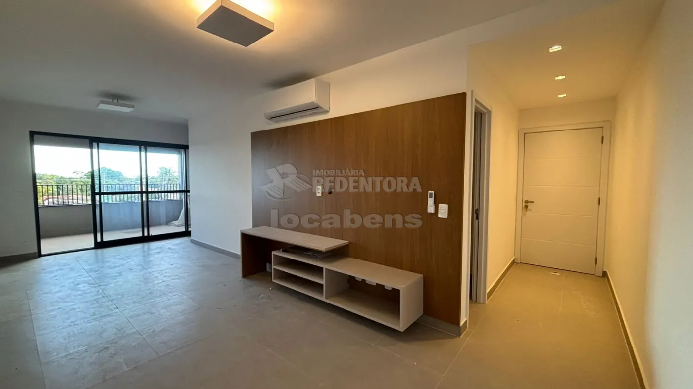 Alugar Apartamento / Padr&atilde;o em S&atilde;o Jos&eacute; do Rio Preto R$ 5.300,00 - Foto 1