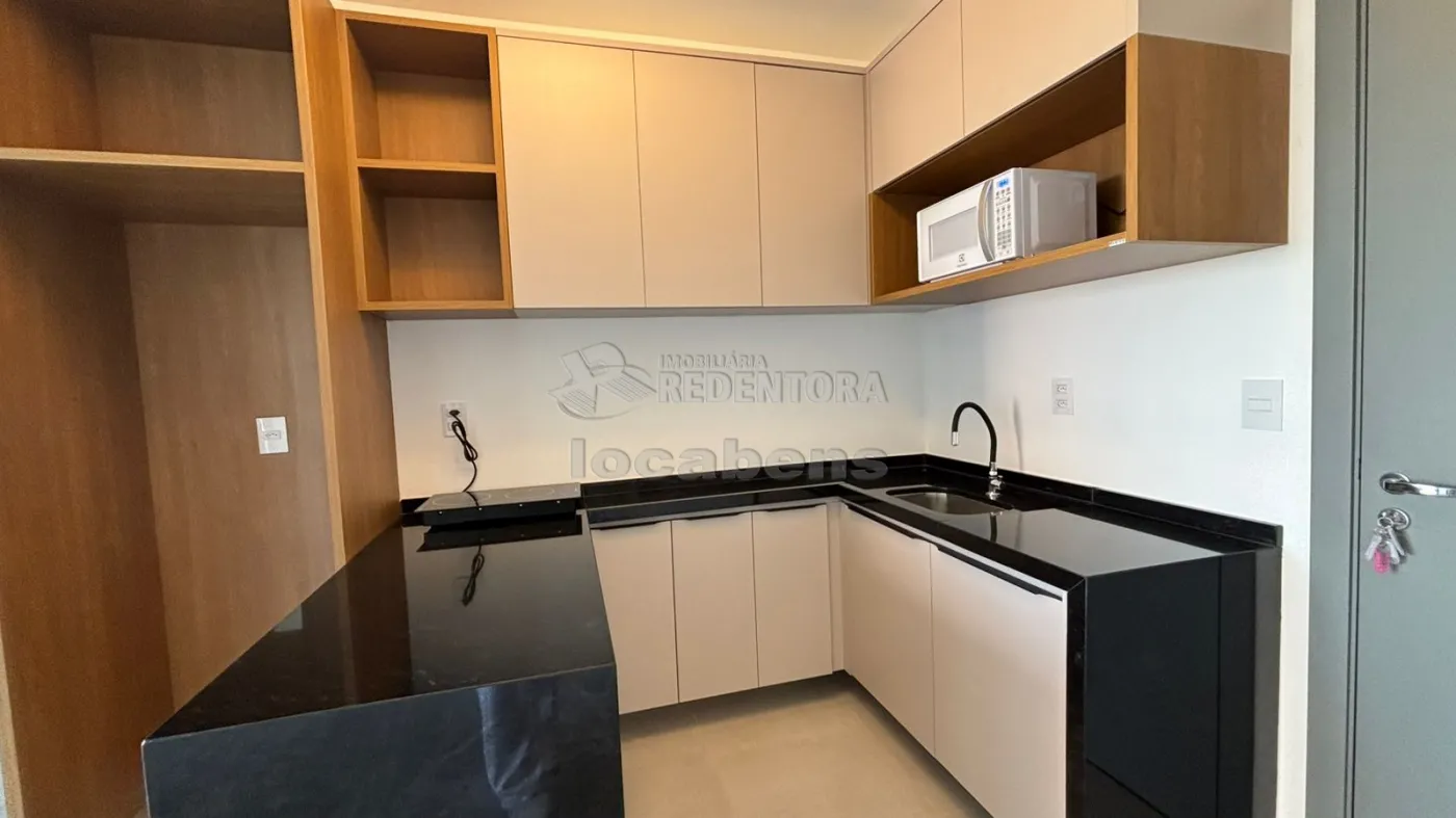 Alugar Apartamento / Padr&atilde;o em S&atilde;o Jos&eacute; do Rio Preto R$ 2.000,00 - Foto 2