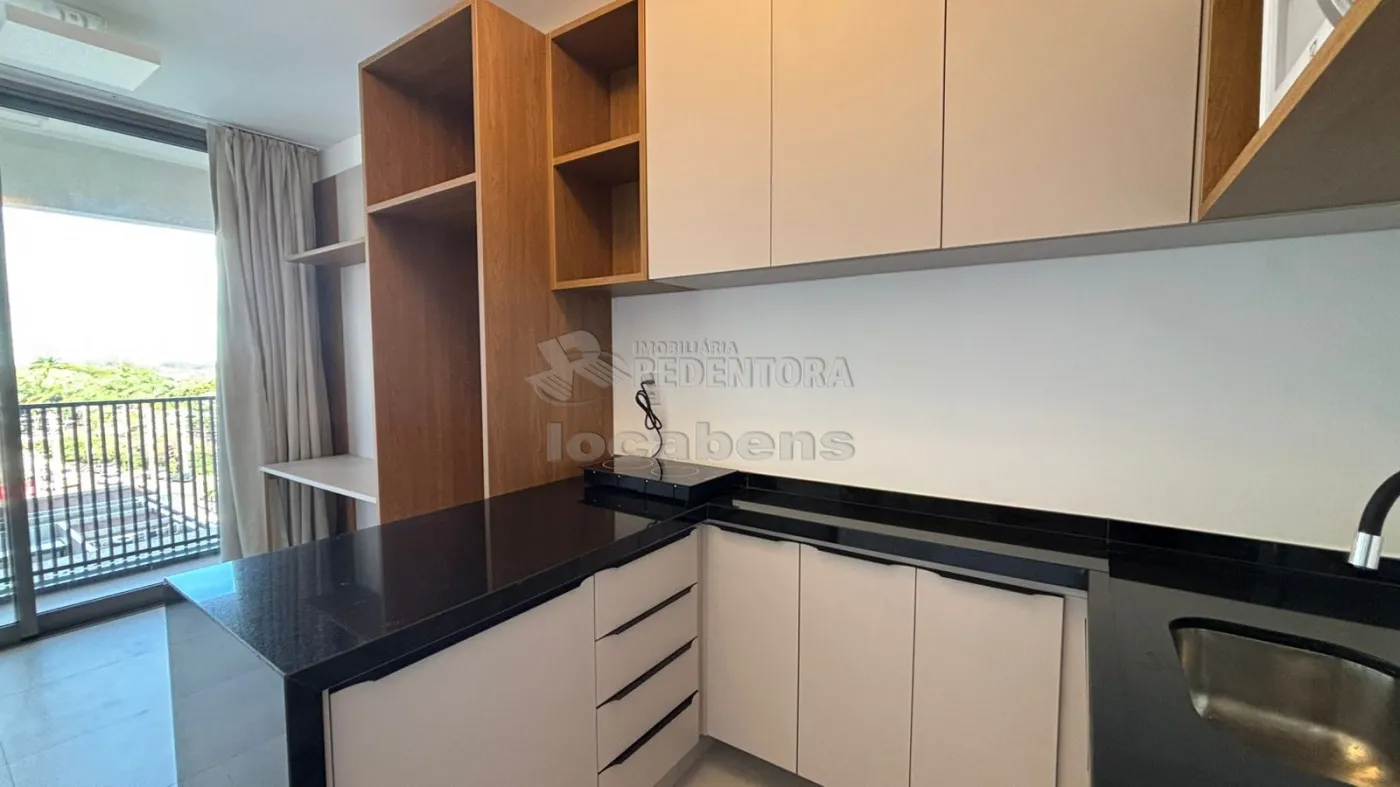 Alugar Apartamento / Padr&atilde;o em S&atilde;o Jos&eacute; do Rio Preto R$ 2.000,00 - Foto 4