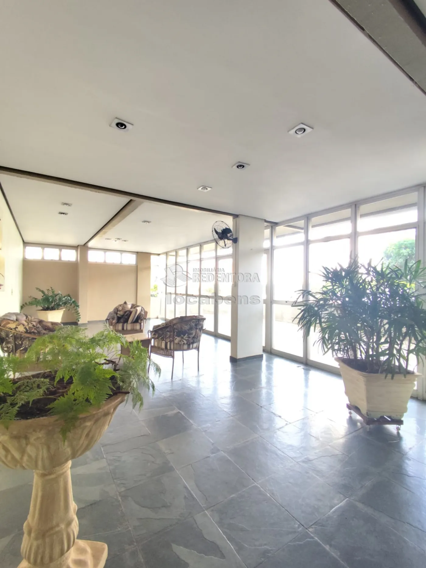Comprar Apartamento / Padr&atilde;o em S&atilde;o Jos&eacute; do Rio Preto R$ 300.000,00 - Foto 4