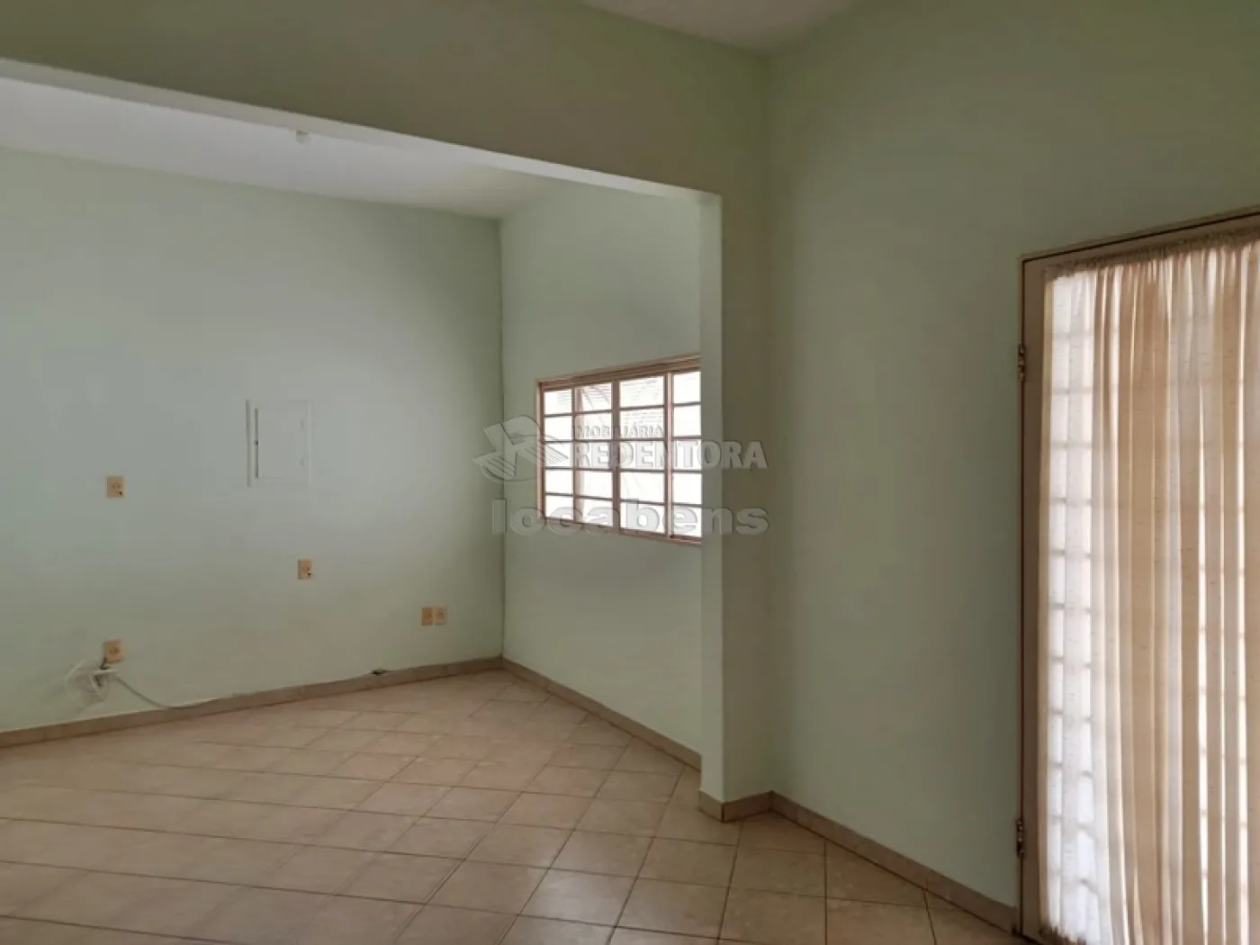 Alugar Casa / Padr&atilde;o em S&atilde;o Jos&eacute; do Rio Preto R$ 1.600,00 - Foto 5