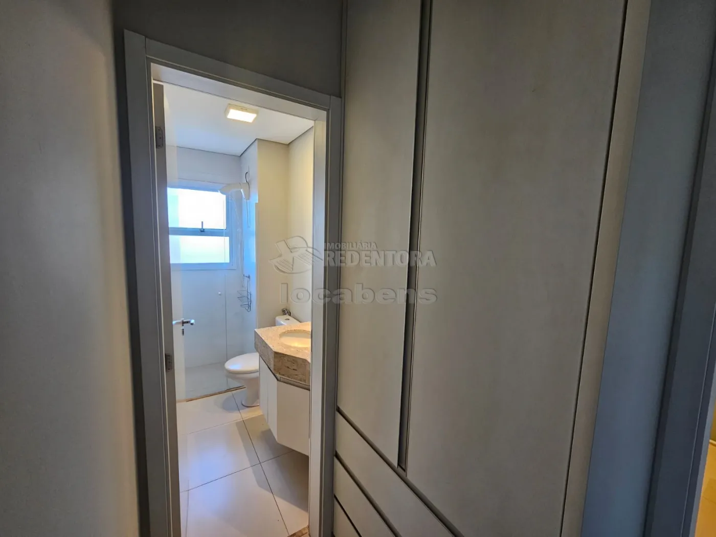 Alugar Apartamento / Padr&atilde;o em S&atilde;o Jos&eacute; do Rio Preto R$ 2.700,00 - Foto 17