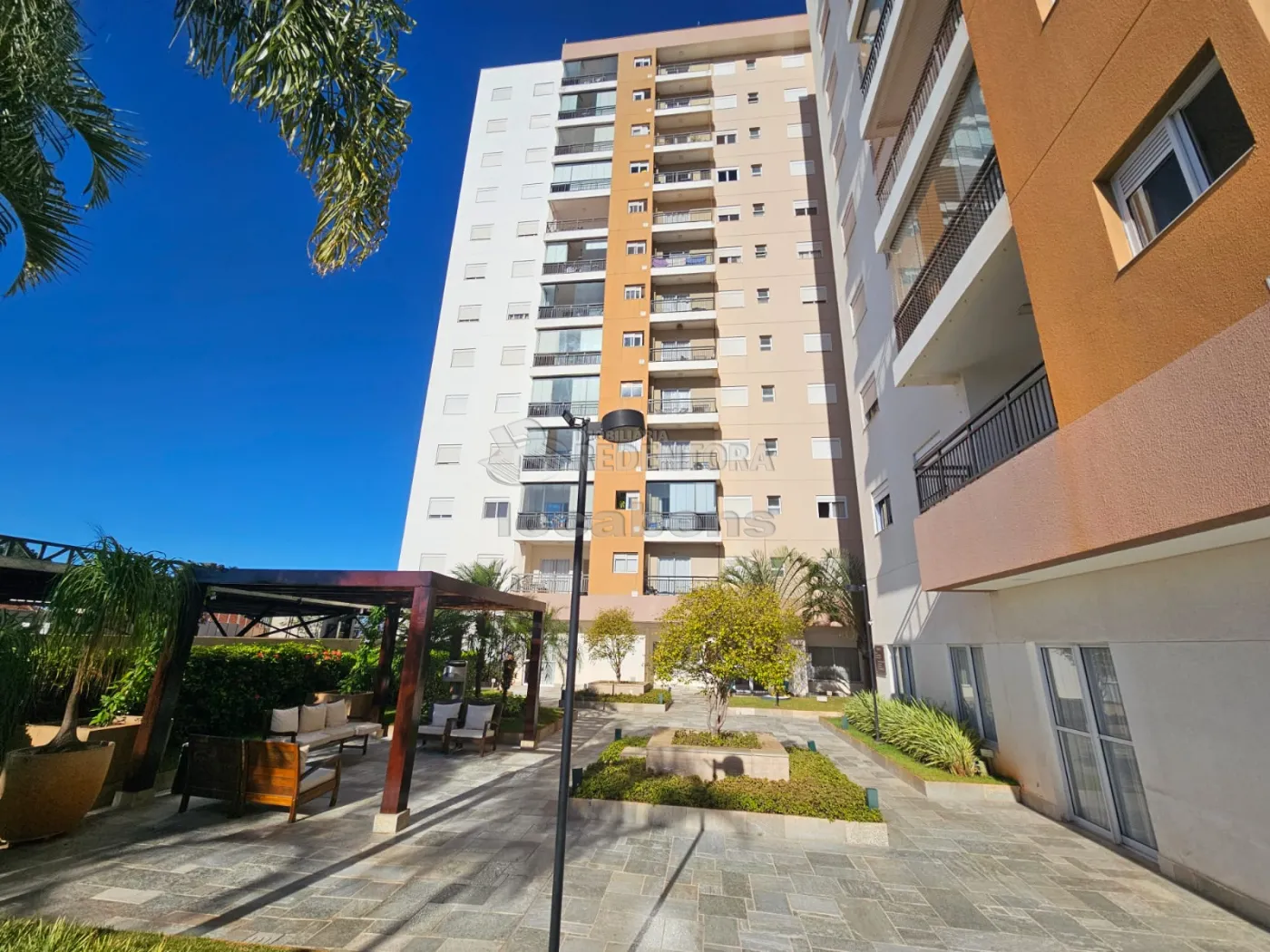Alugar Apartamento / Padr&atilde;o em S&atilde;o Jos&eacute; do Rio Preto R$ 2.700,00 - Foto 28