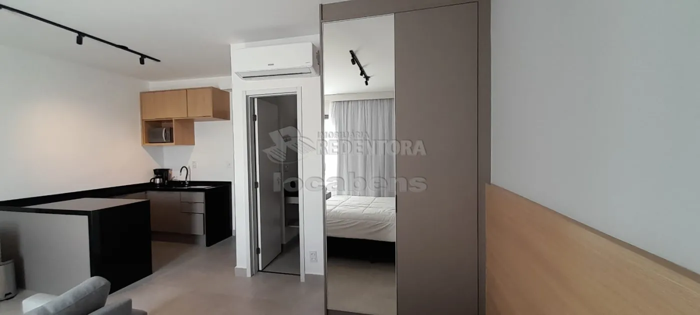 Alugar Apartamento / Padr&atilde;o em S&atilde;o Jos&eacute; do Rio Preto R$ 3.500,00 - Foto 4