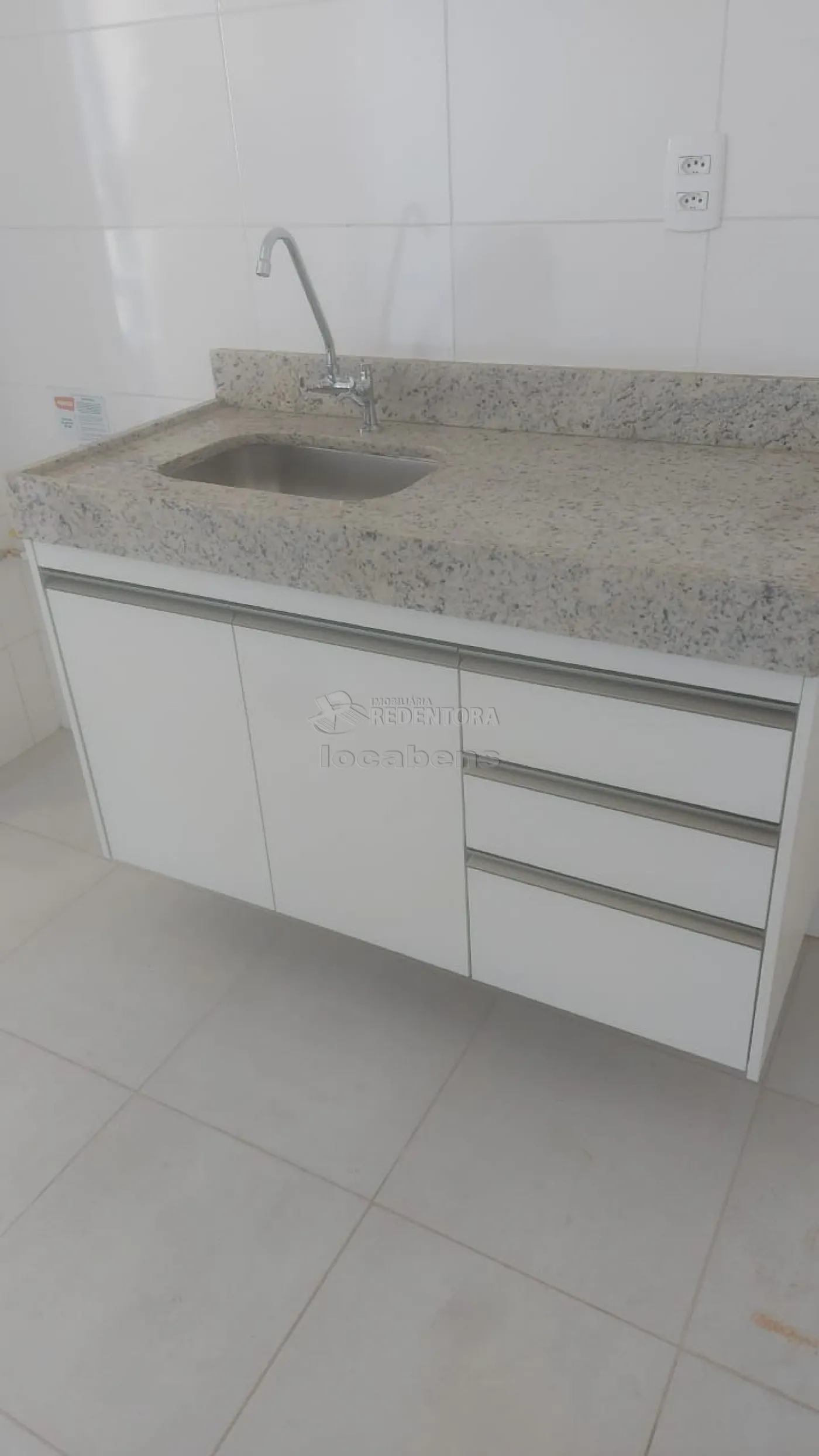 Alugar Apartamento / Padr&atilde;o em S&atilde;o Jos&eacute; do Rio Preto R$ 1.200,00 - Foto 19