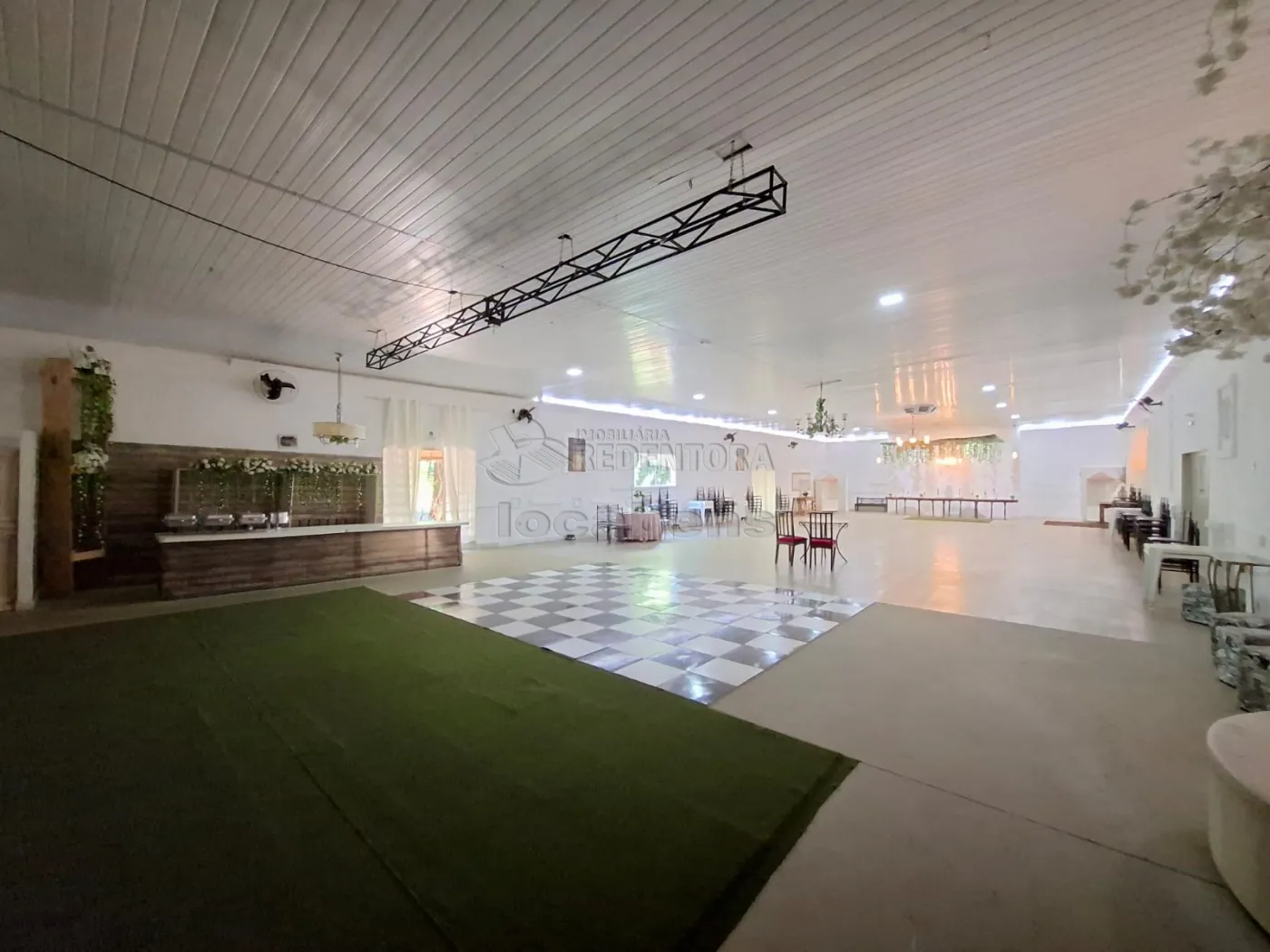 Alugar Comercial / Sal&atilde;o em Guapia&ccedil;u R$ 9.000,00 - Foto 3