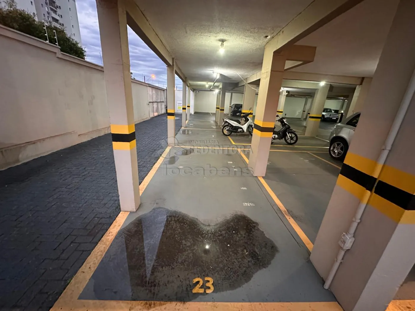 Alugar Apartamento / Padr&atilde;o em S&atilde;o Jos&eacute; do Rio Preto R$ 2.000,00 - Foto 23