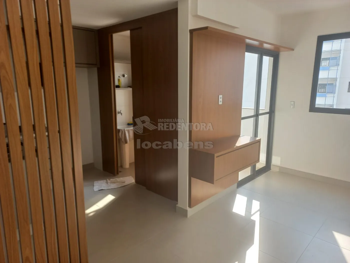 Alugar Apartamento / Padr&atilde;o em S&atilde;o Jos&eacute; do Rio Preto R$ 2.500,00 - Foto 3