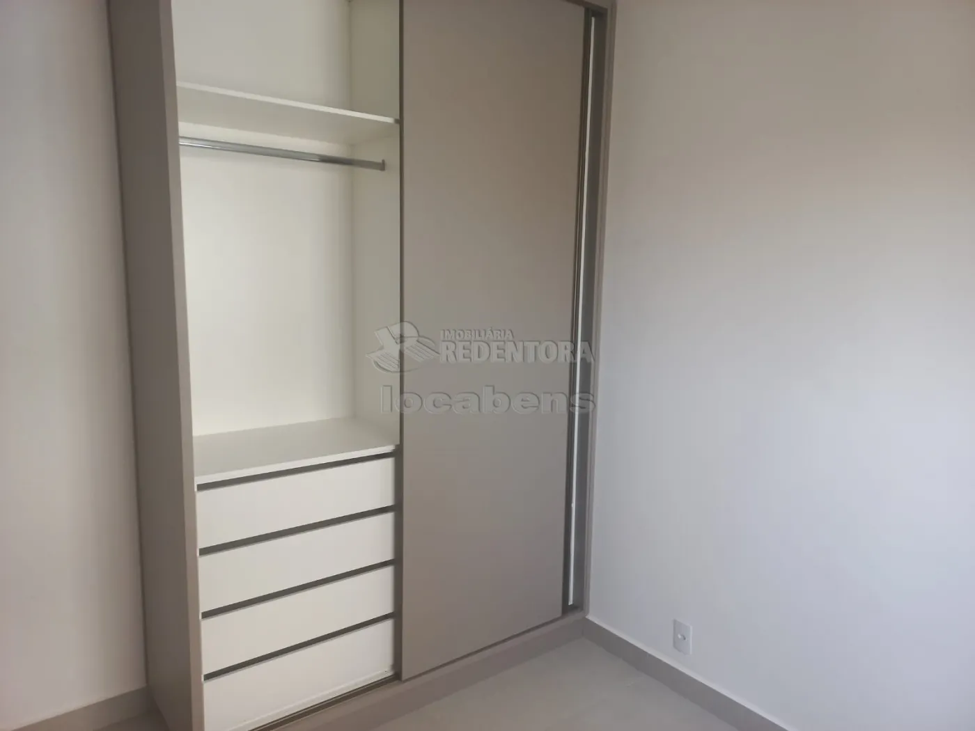 Alugar Apartamento / Padr&atilde;o em S&atilde;o Jos&eacute; do Rio Preto R$ 2.500,00 - Foto 8