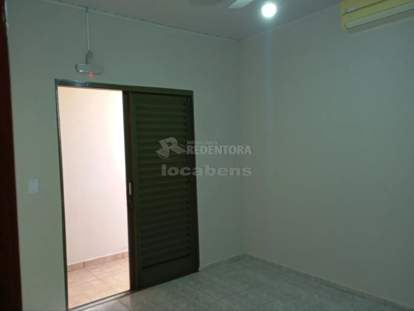 Comprar Casa / Padr&atilde;o em Ol&iacute;mpia R$ 300.000,00 - Foto 18