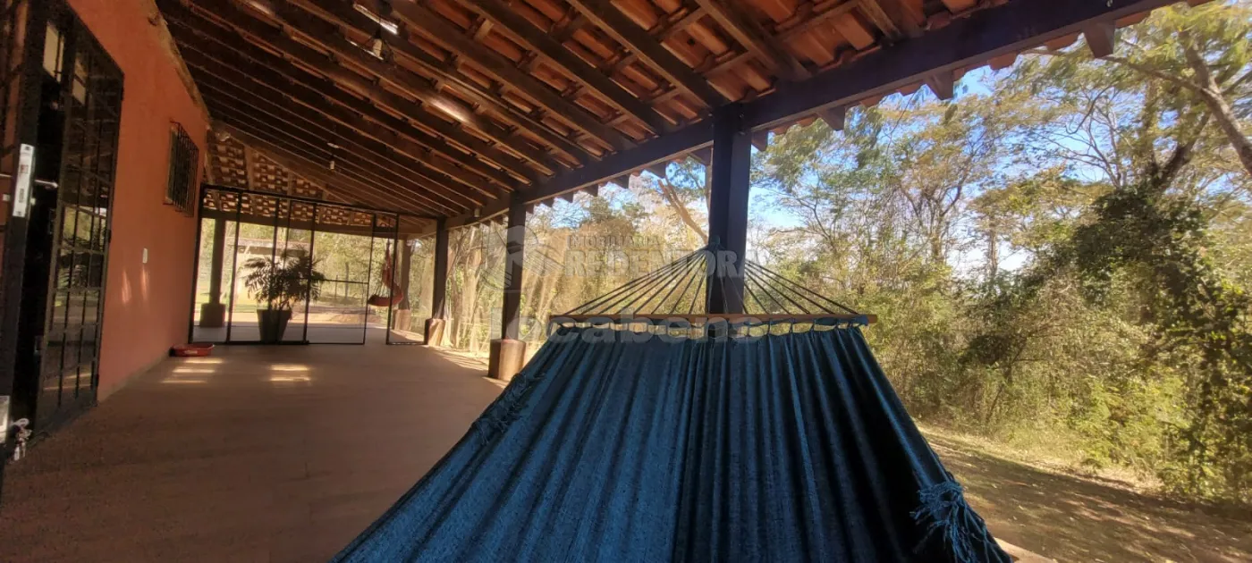 Fazenda / Sítio / Chácara com 2 quartos à venda, 30000m² — foto 2 de 8