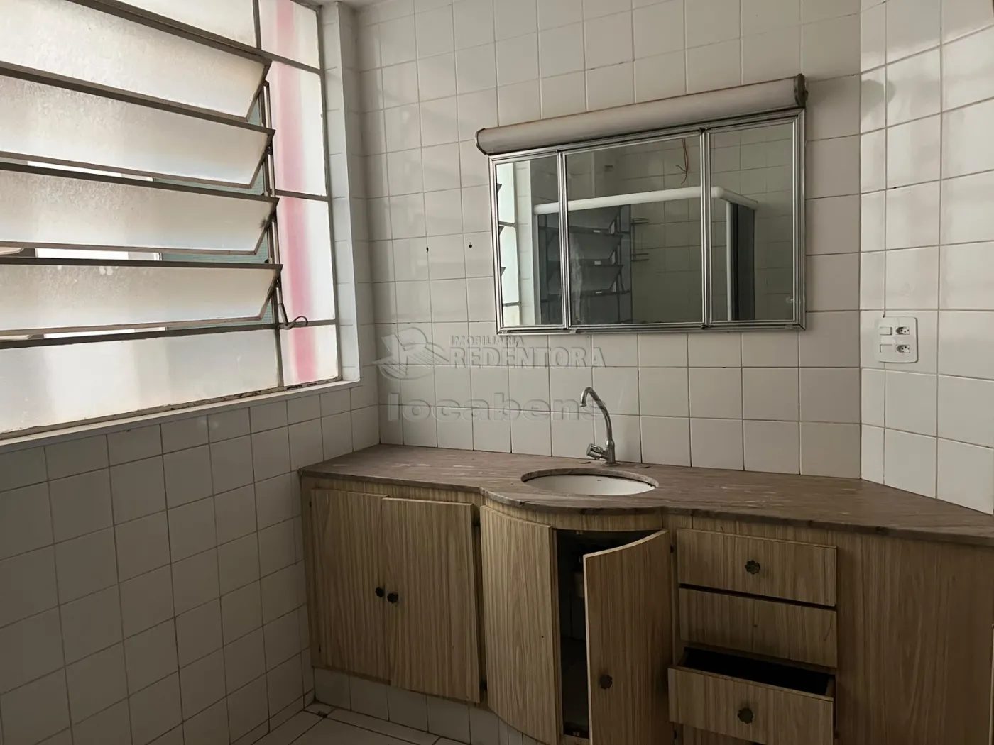 Alugar Apartamento / Padr&atilde;o em S&atilde;o Jos&eacute; do Rio Preto R$ 700,00 - Foto 11
