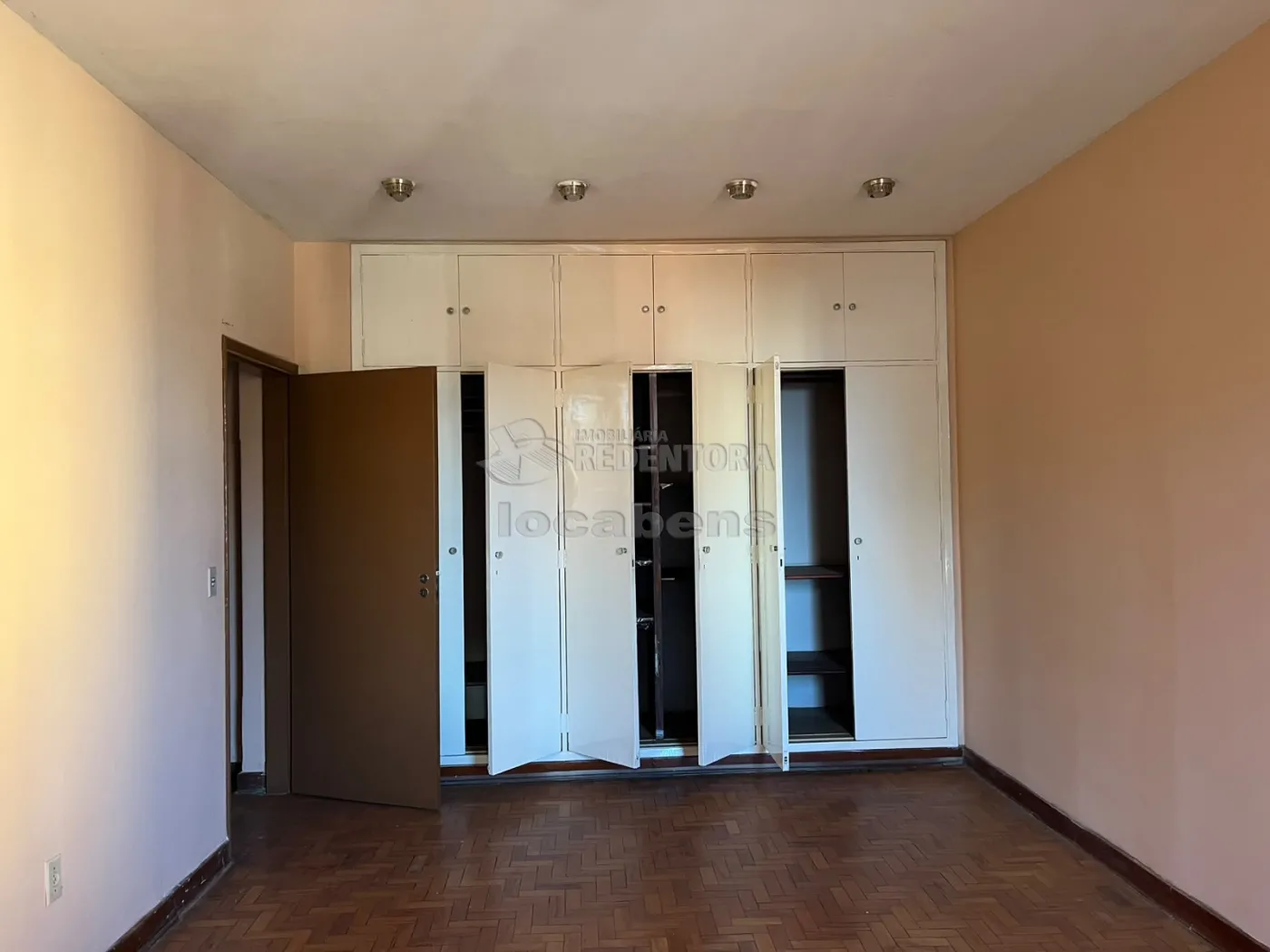 Alugar Apartamento / Padr&atilde;o em S&atilde;o Jos&eacute; do Rio Preto R$ 700,00 - Foto 14
