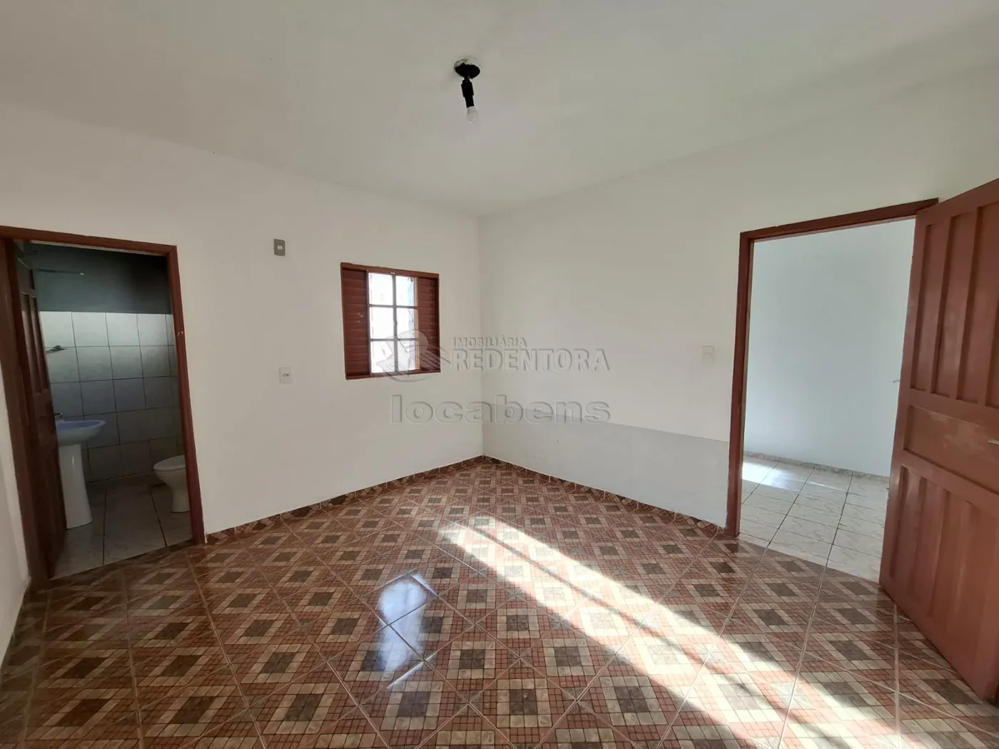 Alugar Casa / Padr&atilde;o em S&atilde;o Jos&eacute; do Rio Preto R$ 750,00 - Foto 6