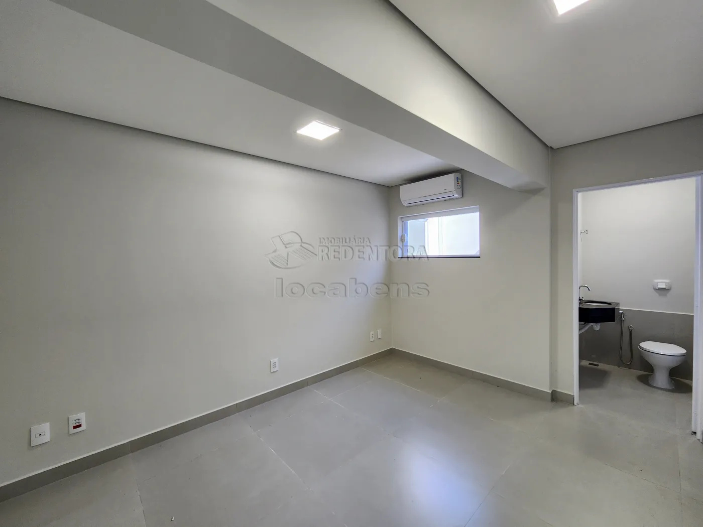 Alugar Comercial / Casa Comercial em S&atilde;o Jos&eacute; do Rio Preto R$ 18.000,00 - Foto 24