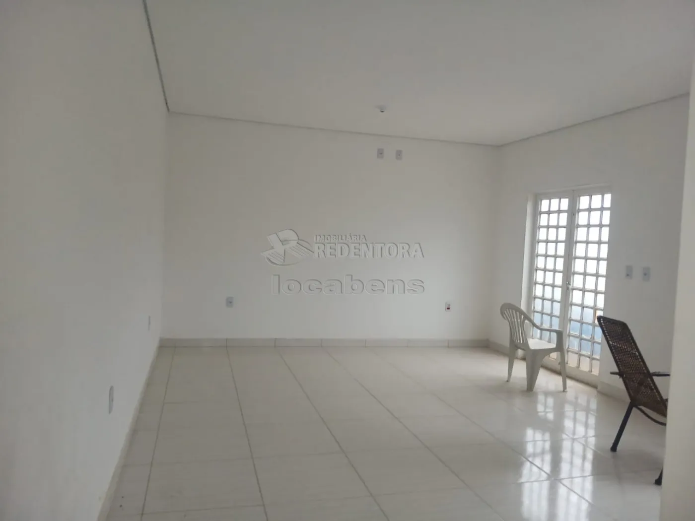 Alugar Casa / Padr&atilde;o em S&atilde;o Jos&eacute; do Rio Preto R$ 800,00 - Foto 1