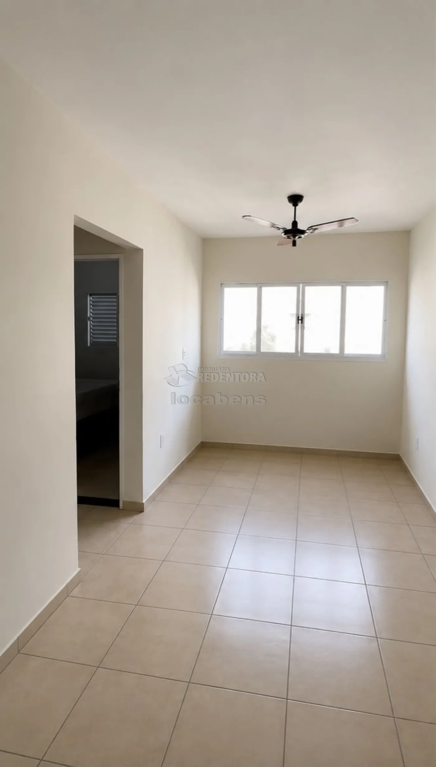 Alugar Apartamento / Padr&atilde;o em S&atilde;o Jos&eacute; do Rio Preto R$ 1.200,00 - Foto 1