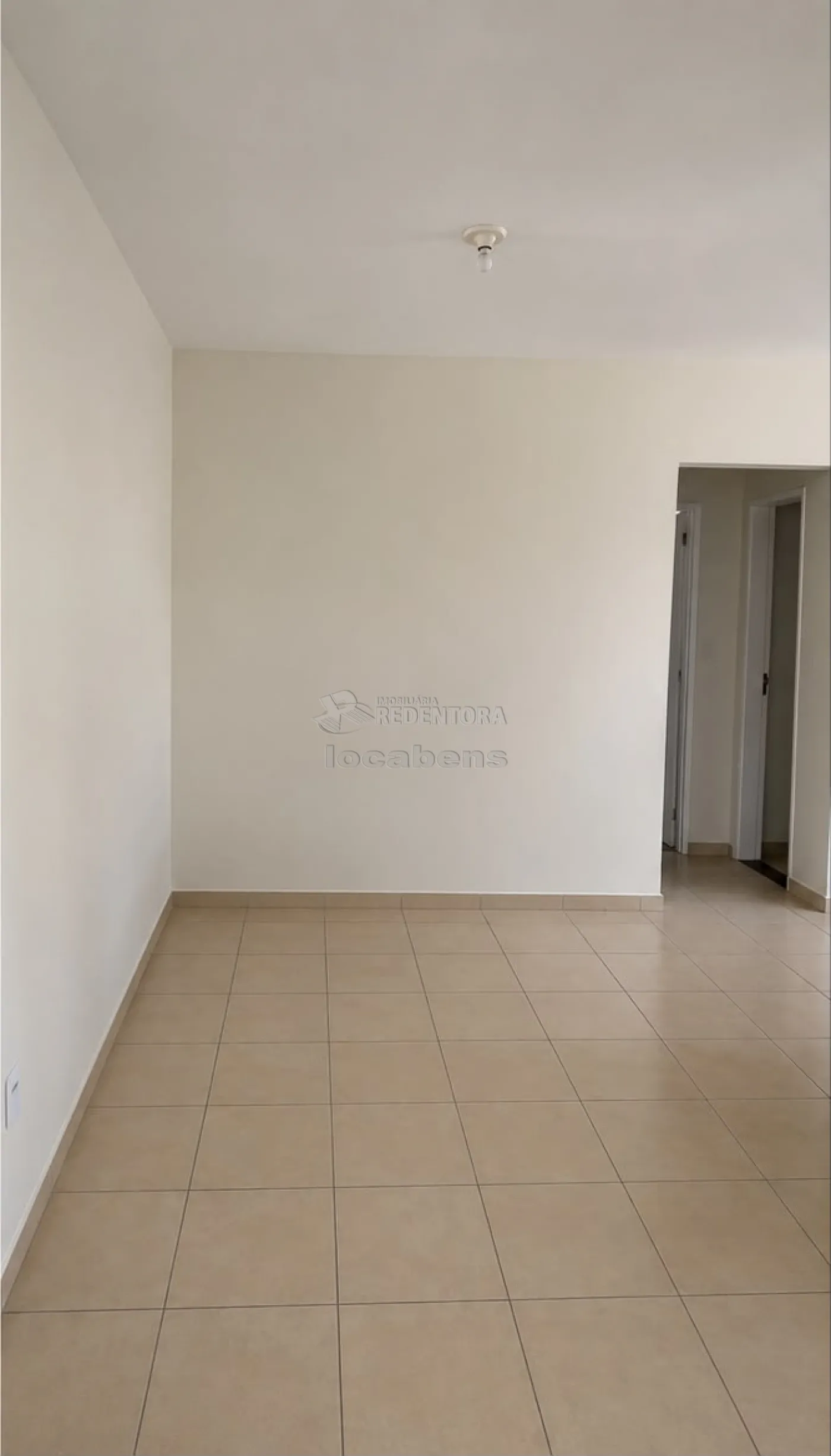 Alugar Apartamento / Padr&atilde;o em S&atilde;o Jos&eacute; do Rio Preto R$ 1.200,00 - Foto 2