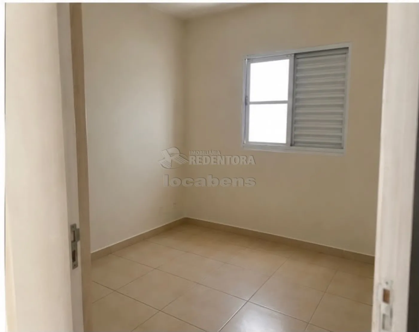 Alugar Apartamento / Padr&atilde;o em S&atilde;o Jos&eacute; do Rio Preto R$ 1.200,00 - Foto 4