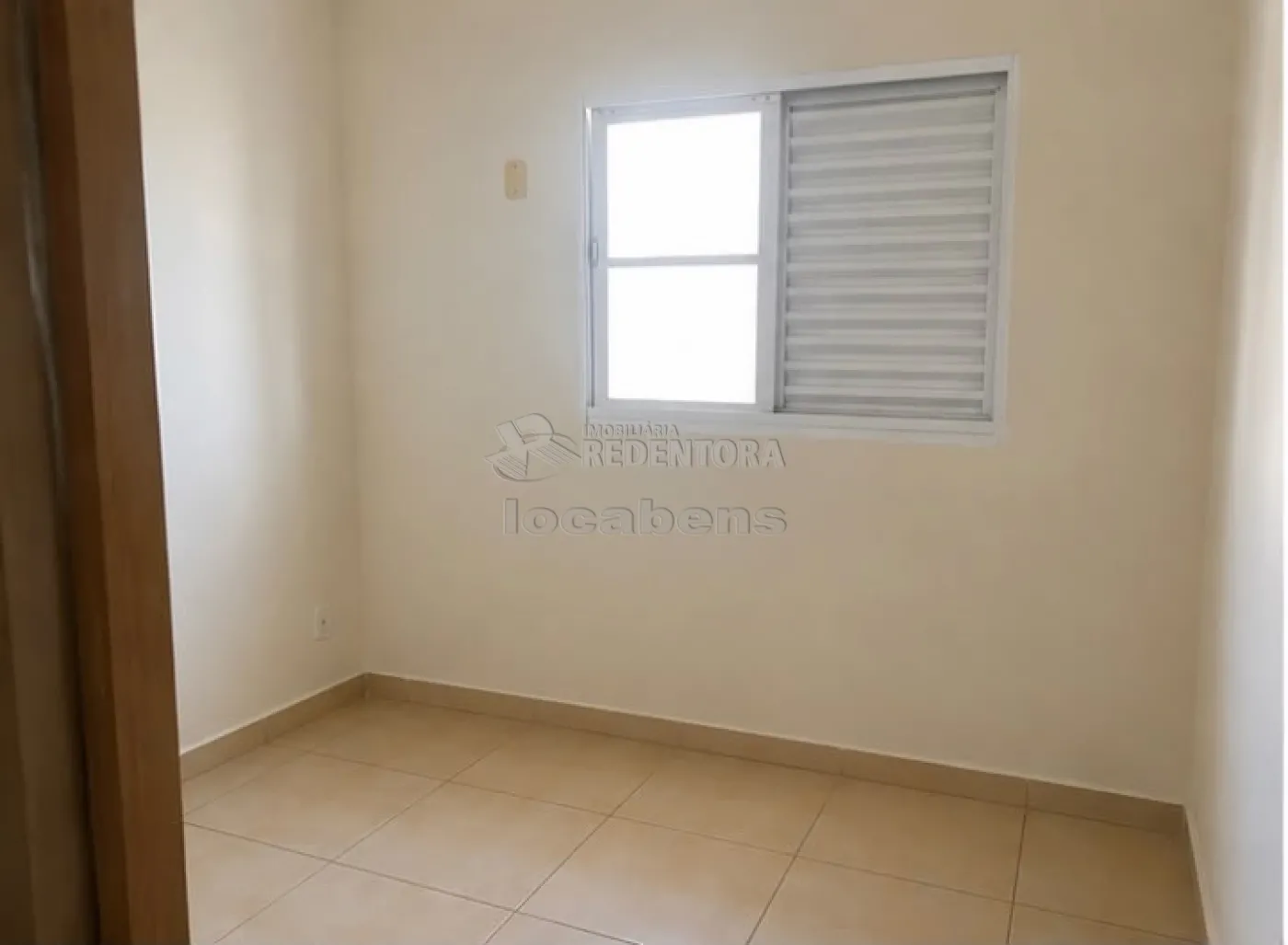 Alugar Apartamento / Padr&atilde;o em S&atilde;o Jos&eacute; do Rio Preto R$ 1.200,00 - Foto 5