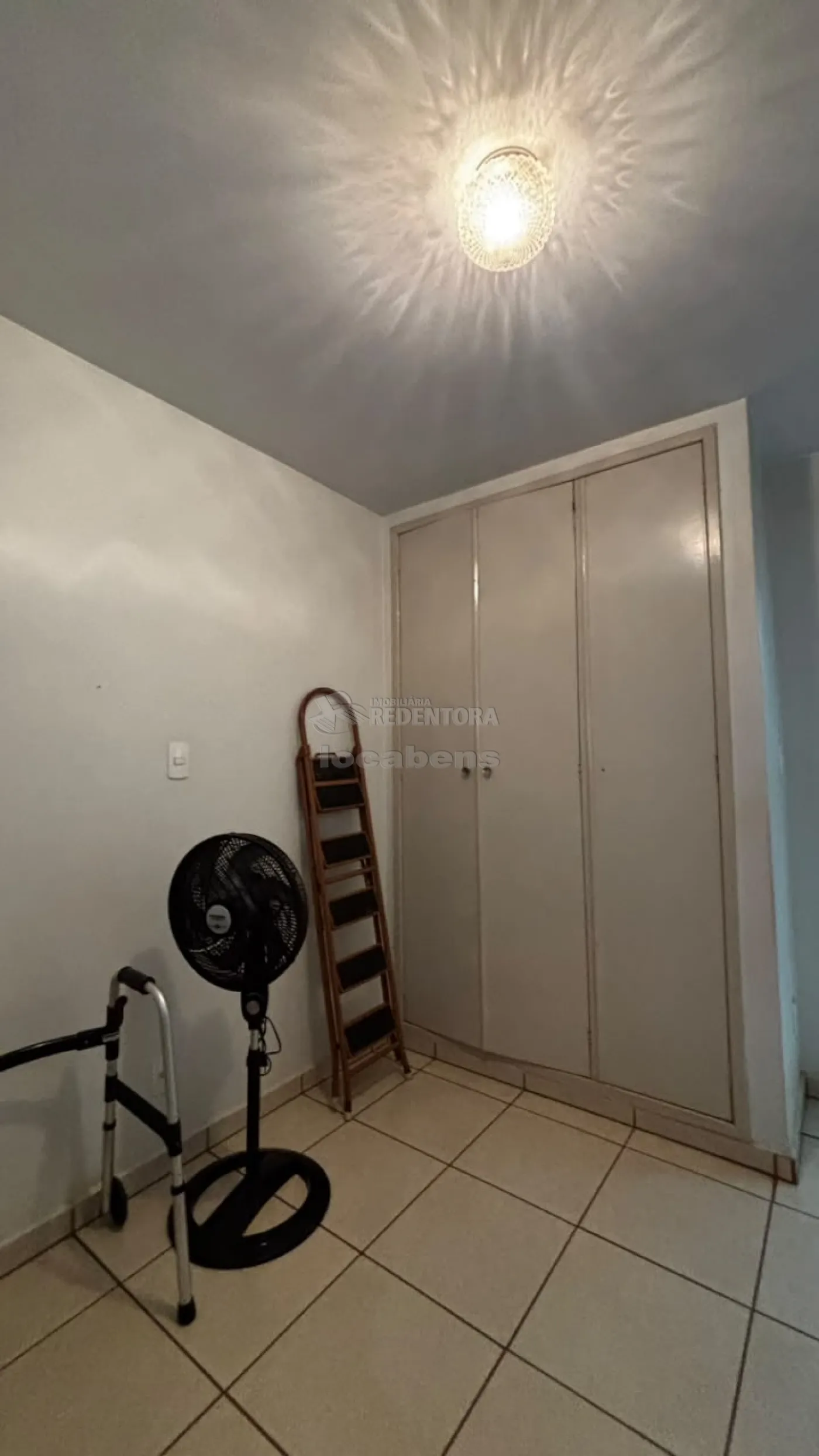 Alugar Apartamento / Padr&atilde;o em S&atilde;o Jos&eacute; do Rio Preto R$ 1.200,00 - Foto 17