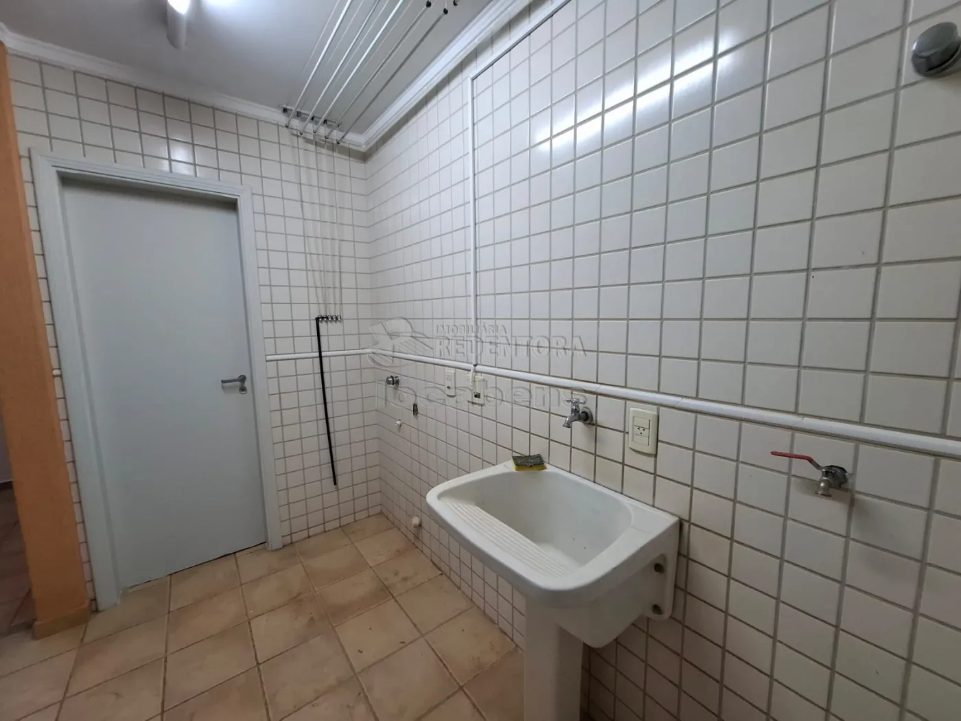 Alugar Casa / Condom&iacute;nio em S&atilde;o Jos&eacute; do Rio Preto R$ 6.800,00 - Foto 30