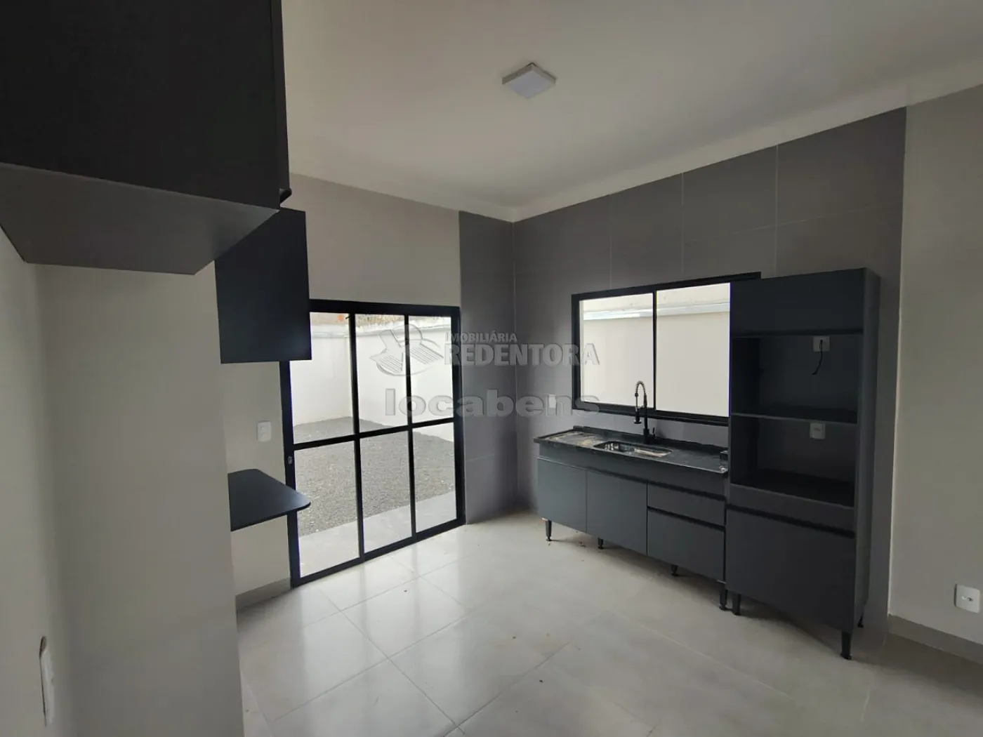 Alugar Casa / Padr&atilde;o em S&atilde;o Jos&eacute; do Rio Preto R$ 1.500,00 - Foto 2