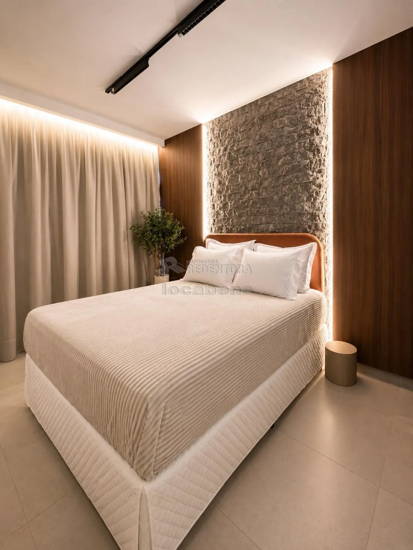 Alugar Apartamento / Padr&atilde;o em S&atilde;o Jos&eacute; do Rio Preto R$ 3.300,00 - Foto 3