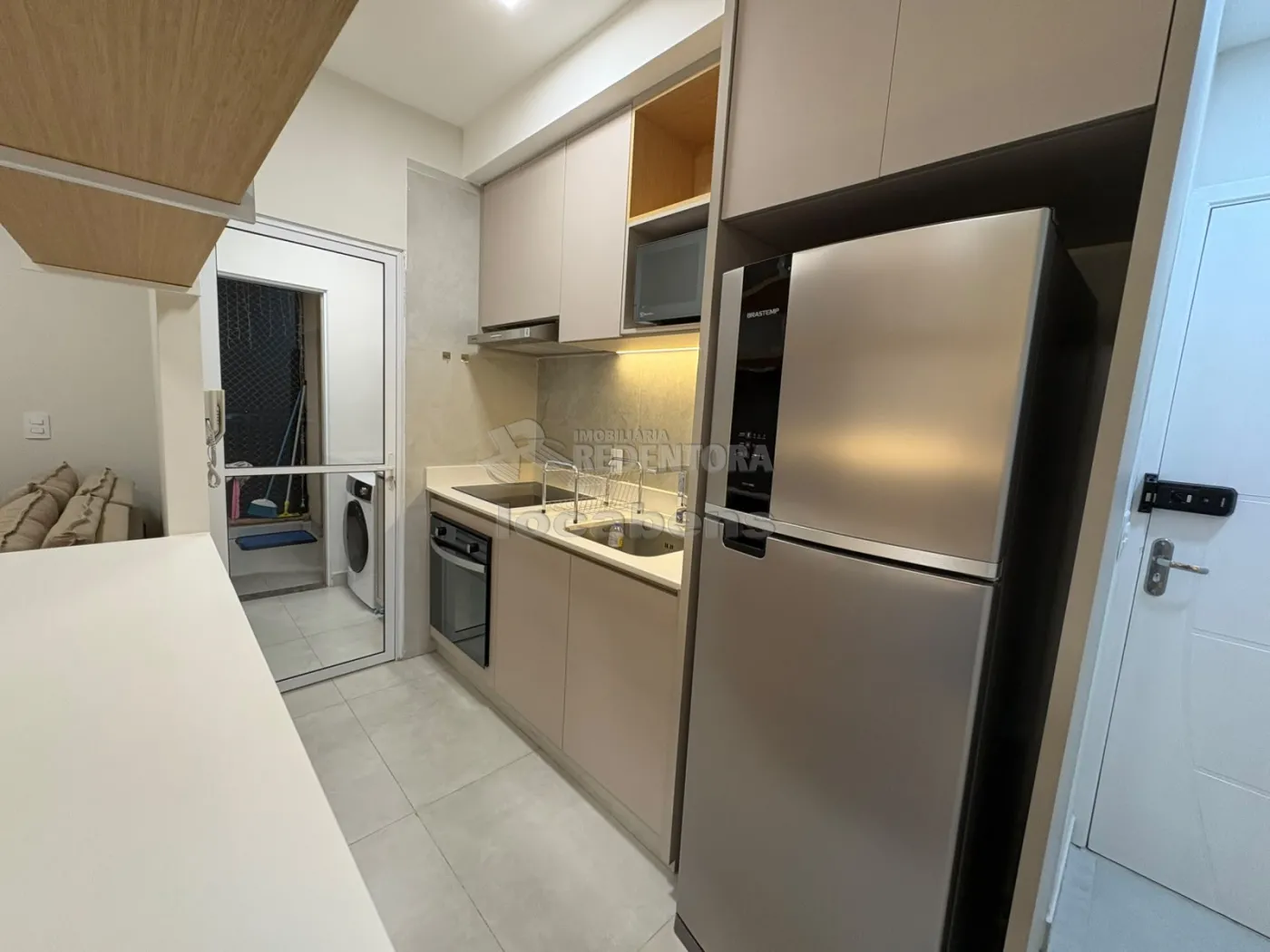 Alugar Apartamento / Padr&atilde;o em Mirassol R$ 1.800,00 - Foto 4