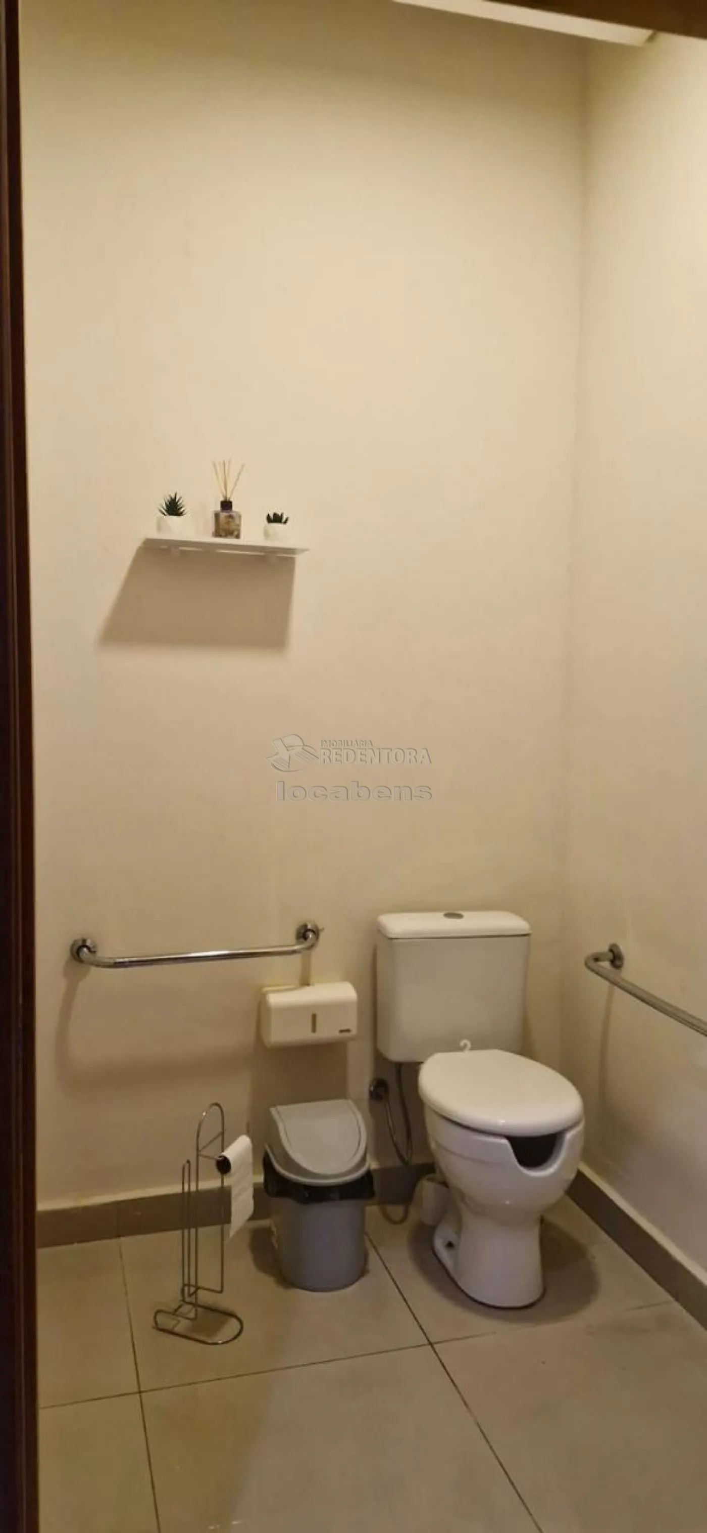 Comprar Comercial / Pr&eacute;dio Inteiro em S&atilde;o Jos&eacute; do Rio Preto R$ 2.000.000,00 - Foto 2
