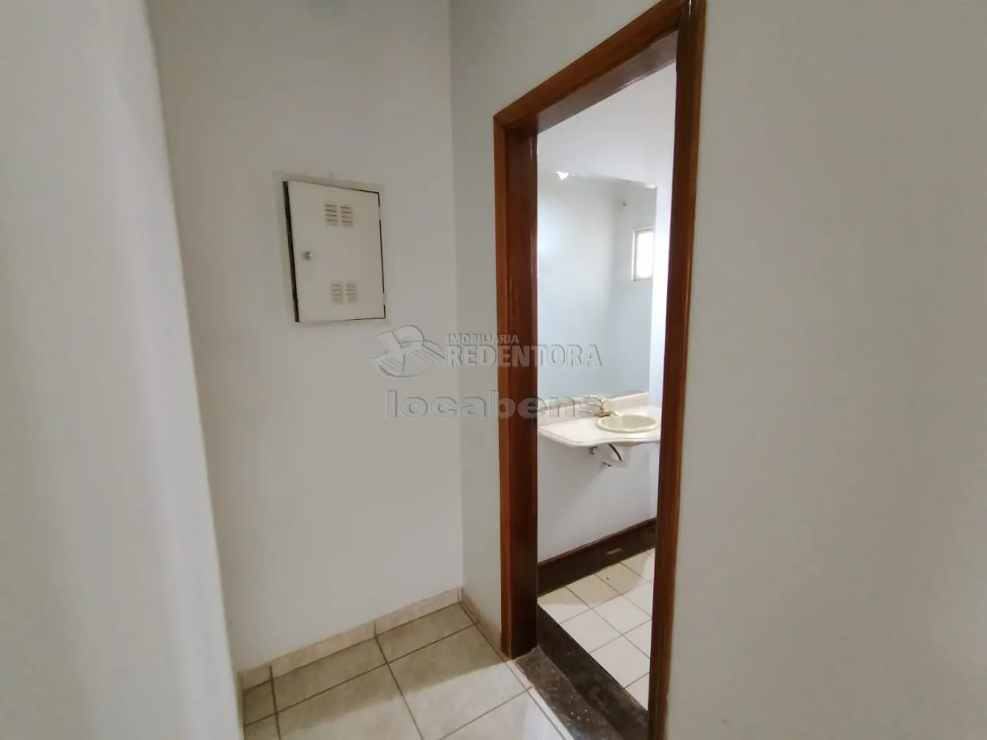 Alugar Casa / Padr&atilde;o em S&atilde;o Jos&eacute; do Rio Preto R$ 2.800,00 - Foto 8