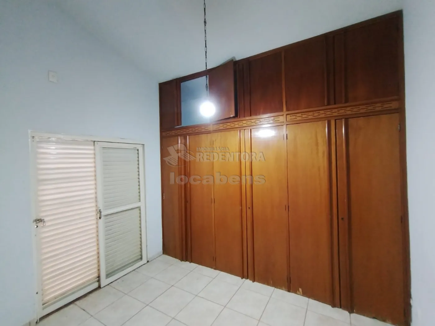 Alugar Casa / Padr&atilde;o em S&atilde;o Jos&eacute; do Rio Preto R$ 2.800,00 - Foto 18