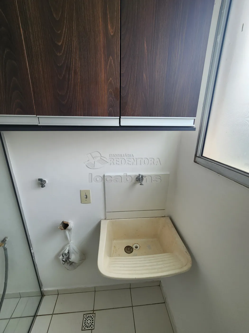 Alugar Apartamento / Padr&atilde;o em S&atilde;o Jos&eacute; do Rio Preto R$ 830,00 - Foto 6