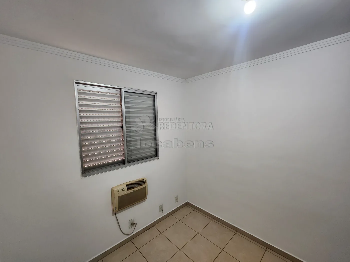 Alugar Apartamento / Padr&atilde;o em S&atilde;o Jos&eacute; do Rio Preto R$ 830,00 - Foto 11