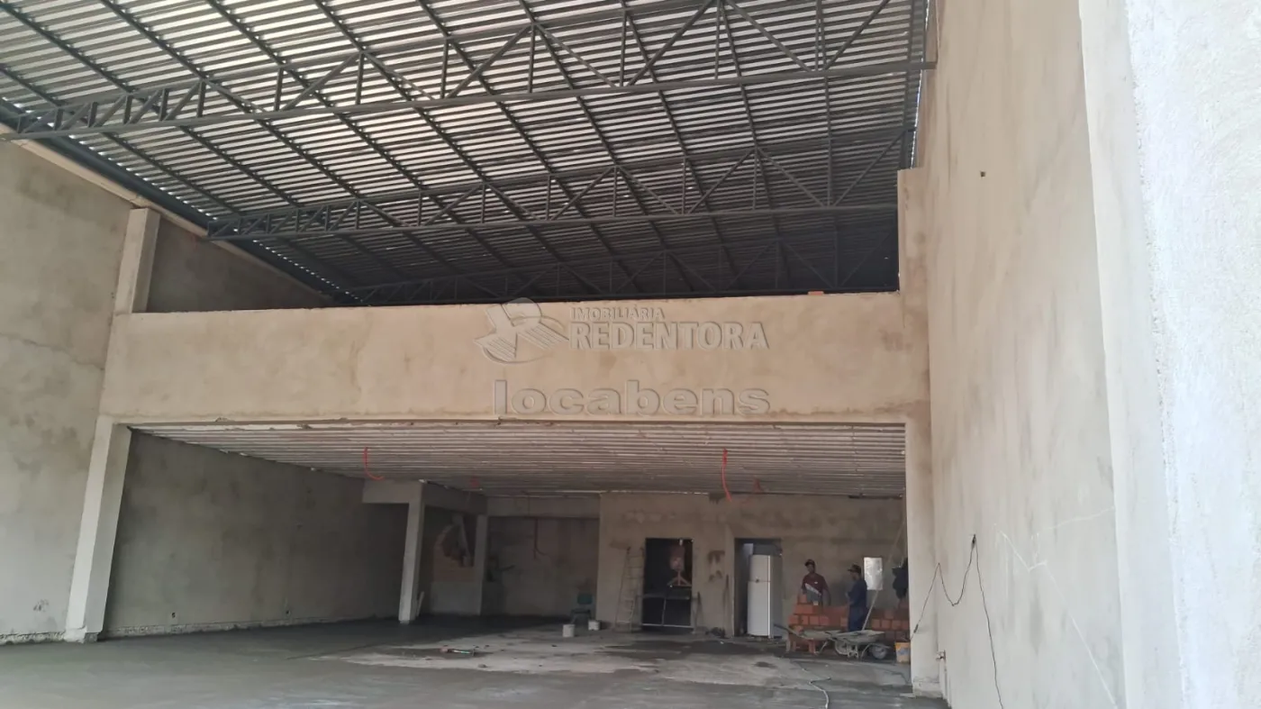 Excelente Imóvel Comercial em Avenida de Destaque 590 m² de Área Construída