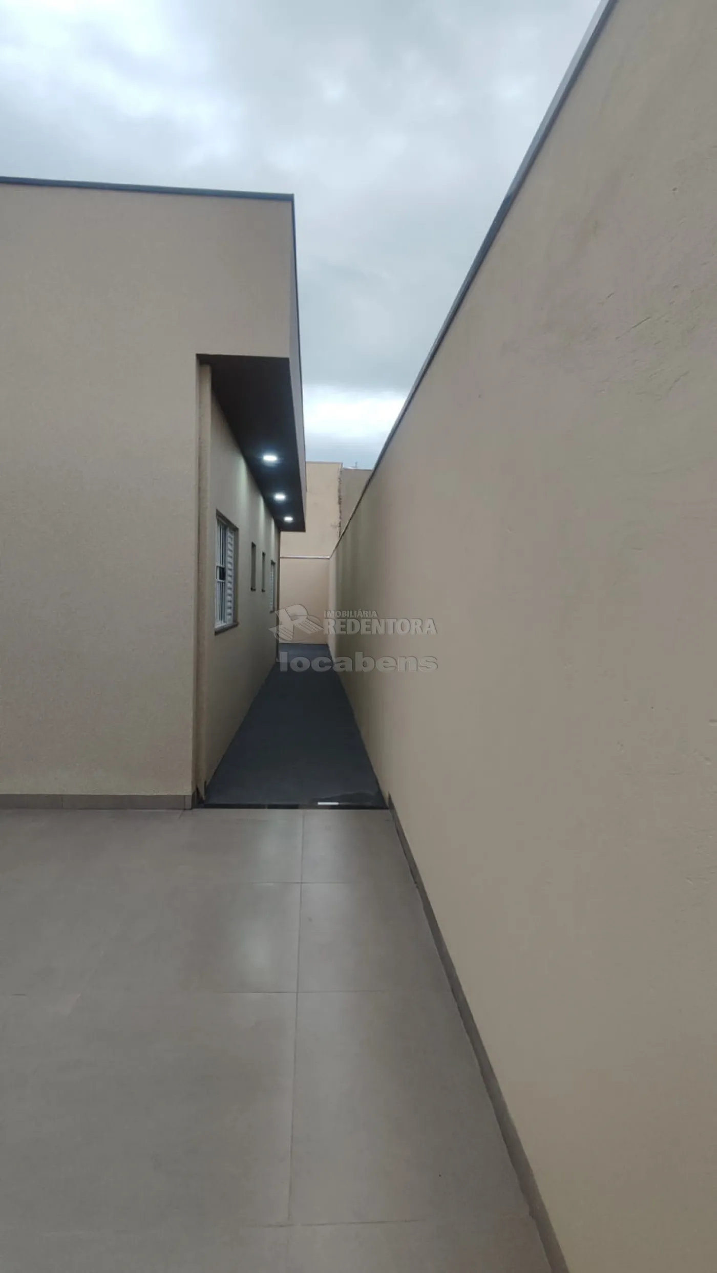 Comprar Casa / Padr&atilde;o em Ol&iacute;mpia R$ 450.000,00 - Foto 3