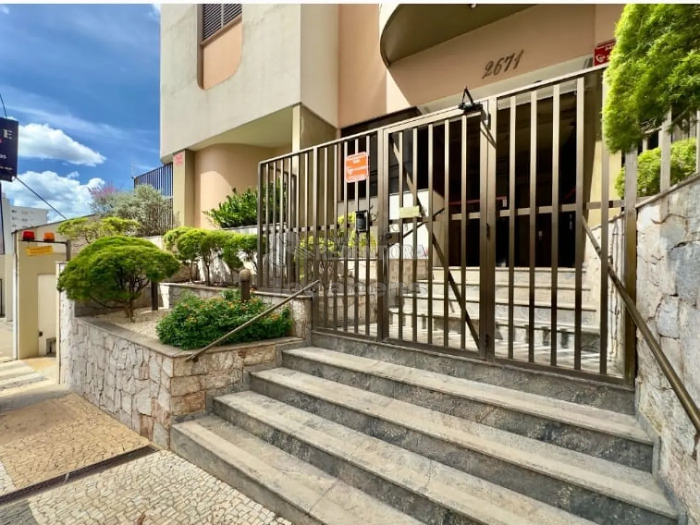 Comprar Apartamento / Padr&atilde;o em S&atilde;o Jos&eacute; do Rio Preto R$ 410.000,00 - Foto 16