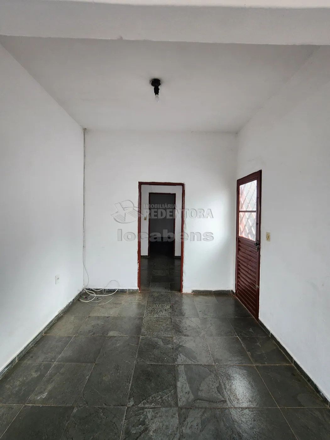 Casa com 3 quartos para aluguel, 60m² — foto 3 de 11