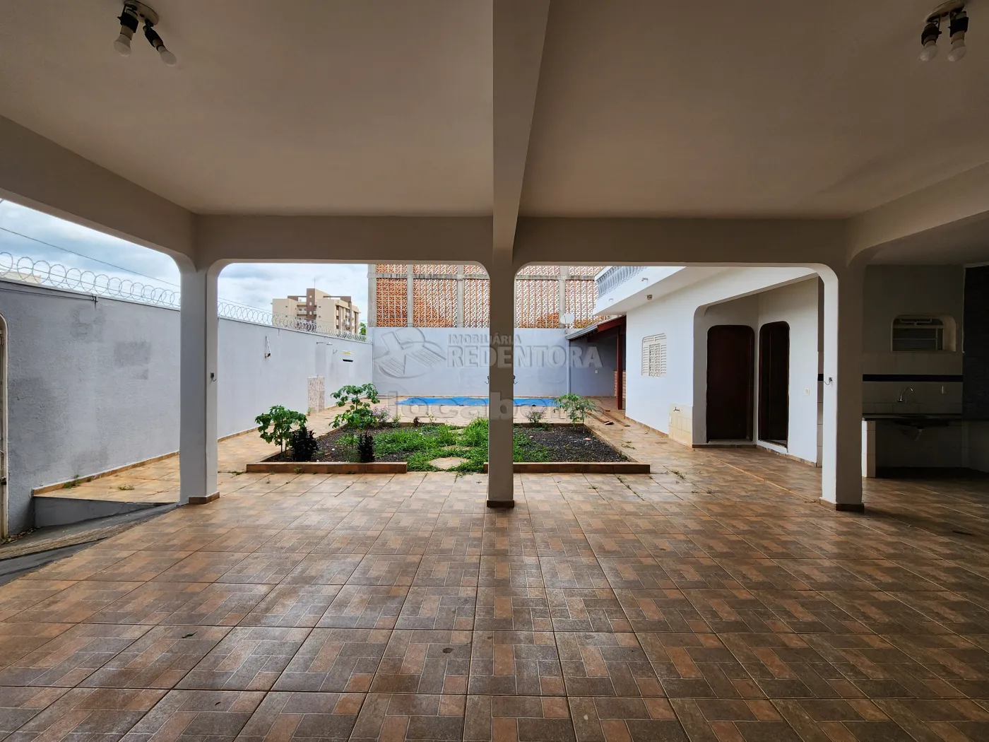 Alugar Casa / Sobrado em S&atilde;o Jos&eacute; do Rio Preto R$ 5.000,00 - Foto 38