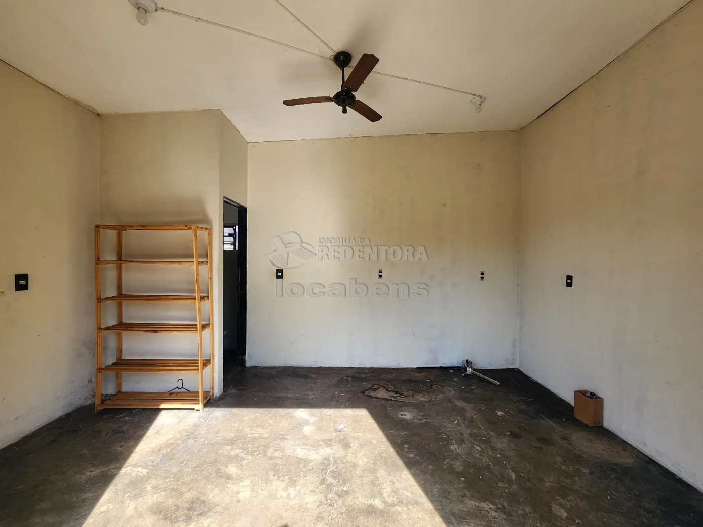Alugar Comercial / Sal&atilde;o em S&atilde;o Jos&eacute; do Rio Preto R$ 900,00 - Foto 1