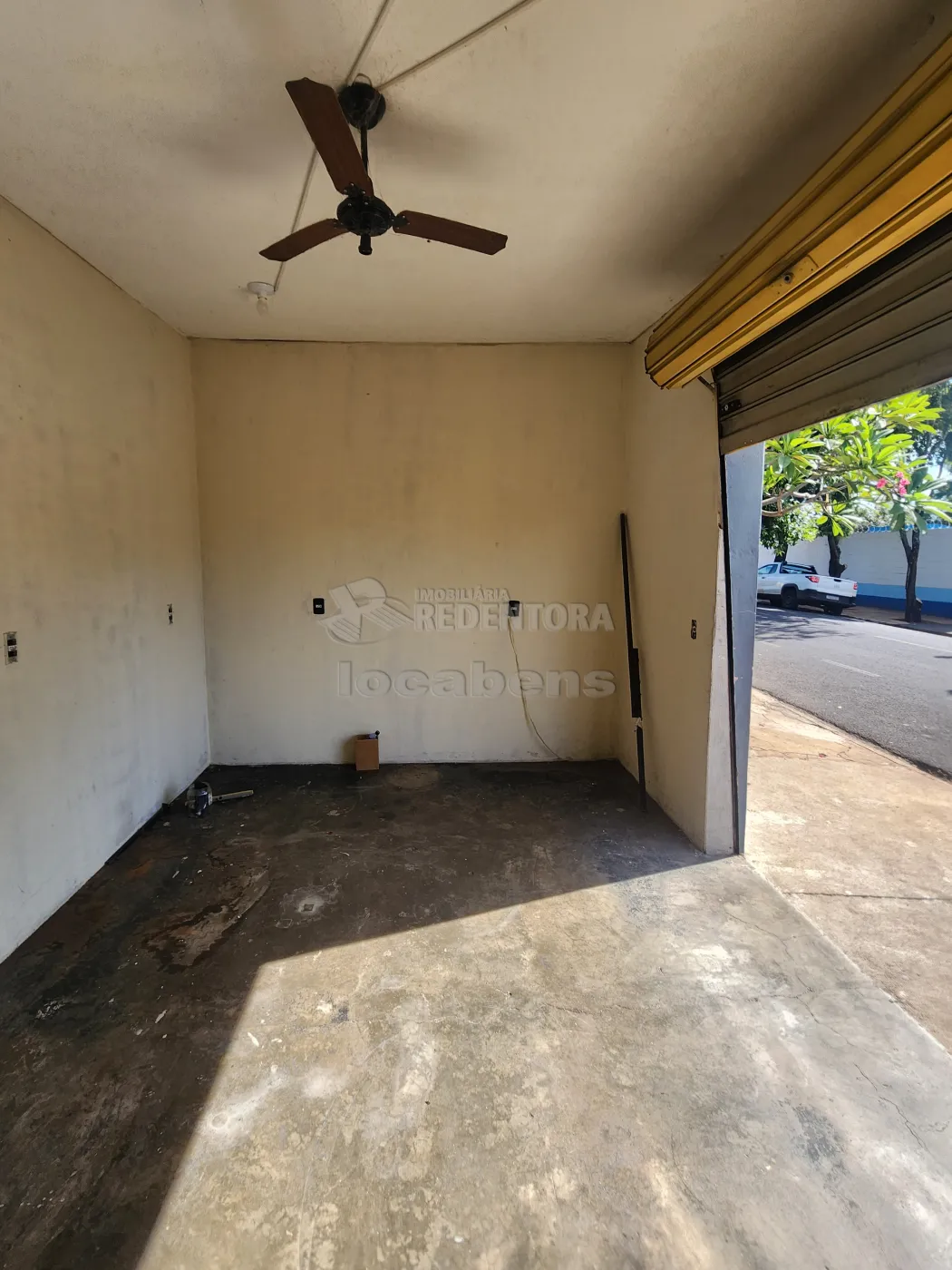 Alugar Comercial / Sal&atilde;o em S&atilde;o Jos&eacute; do Rio Preto R$ 900,00 - Foto 3
