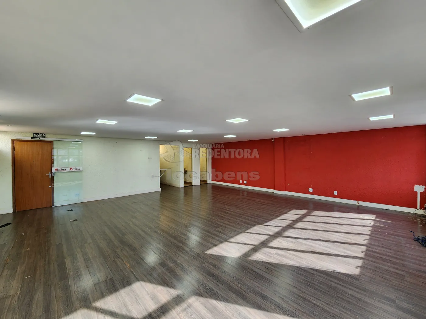 Alugar Comercial / Casa Comercial em S&atilde;o Jos&eacute; do Rio Preto R$ 1.500,00 - Foto 2