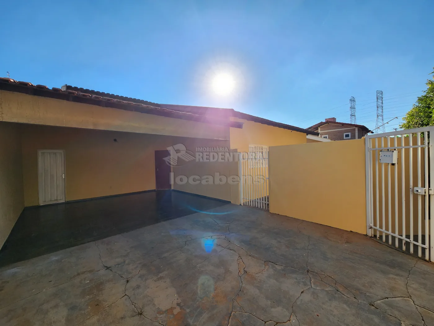 Alugar Casa / Padr&atilde;o em S&atilde;o Jos&eacute; do Rio Preto R$ 3.000,00 - Foto 1