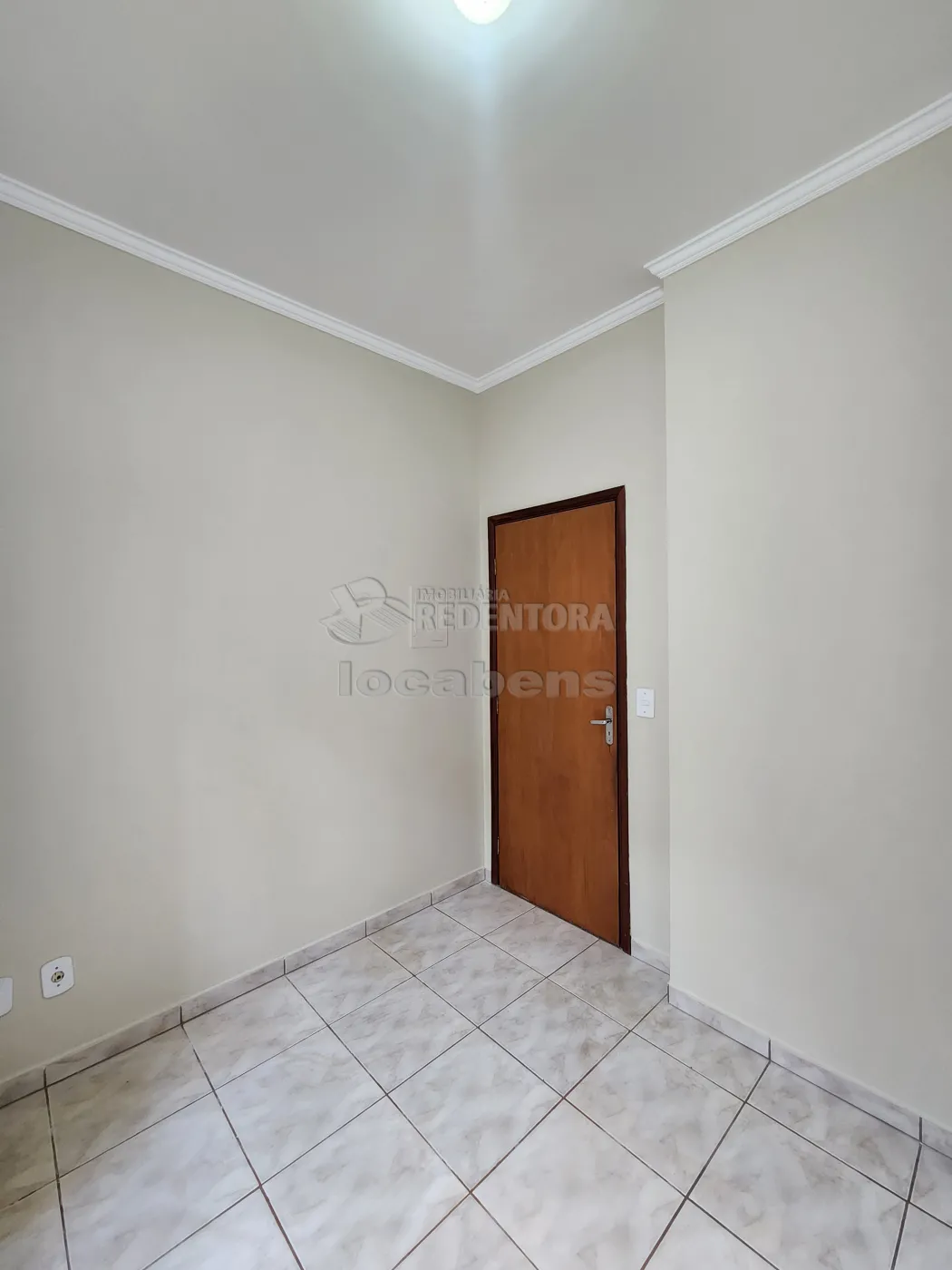Alugar Casa / Padr&atilde;o em S&atilde;o Jos&eacute; do Rio Preto R$ 1.900,00 - Foto 12